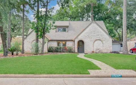 11514 Normont Drive Dr, Houston, TX 77070
