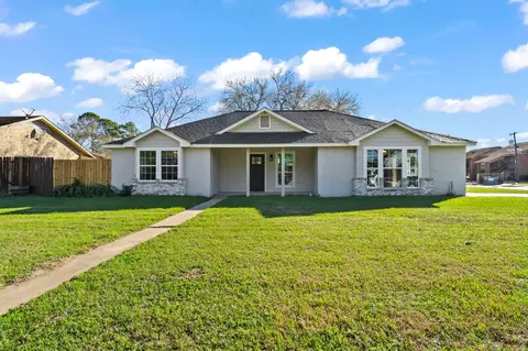 1740 6th St, Hempstead, TX 77445