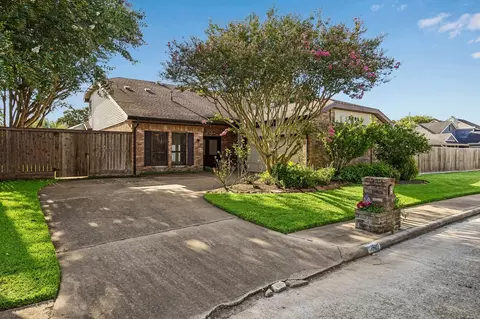 3902 Crystal Falls Dr, Missouri City, TX 77459