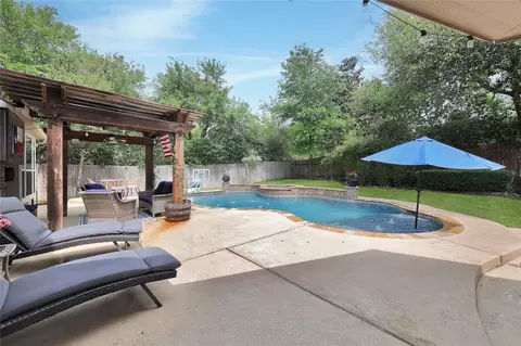 Exterior - 2167 Summit Mist Dr, Conroe, TX 77304 photo 5 of 6