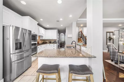 Kitchen - 2167 Summit Mist Dr, Conroe, TX 77304 photo 3 of 4