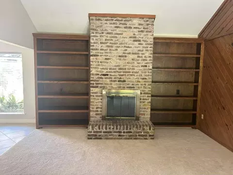 Living - 12 Windsor Ct, Lufkin, TX 75901 photo 3 of 4