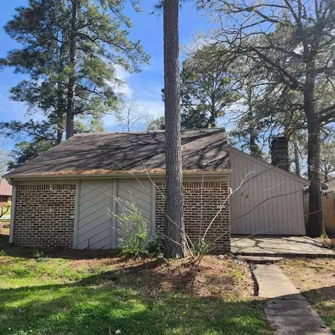 12 Windsor Ct, Lufkin, TX 75901