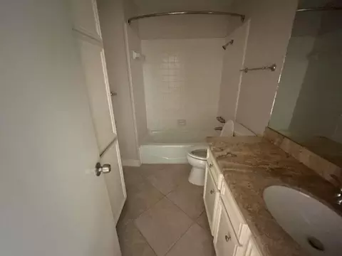 Bath - 12 Windsor Ct, Lufkin, TX 75901 photo 1 of 1