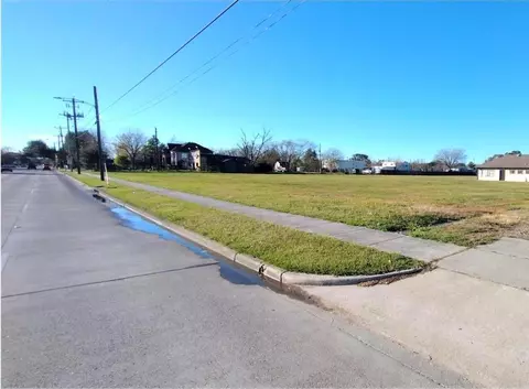 2055 Pasadena Blvd, Pasadena, TX 77502 photo 4