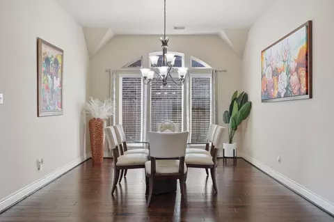 Dining - 127 Deerchase Dr, Conroe, TX 77384 photo 3 of 4