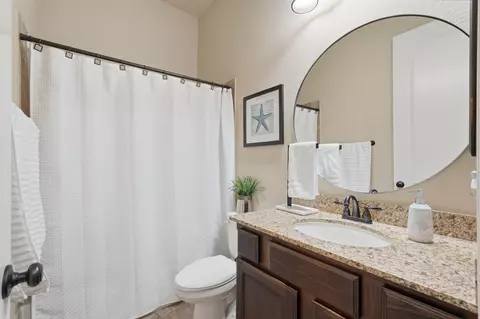 Bath - 127 Deerchase Dr, Conroe, TX 77384 photo 5 of 5