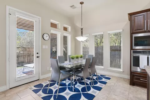 Dining - 127 Deerchase Dr, Conroe, TX 77384 photo 2 of 4