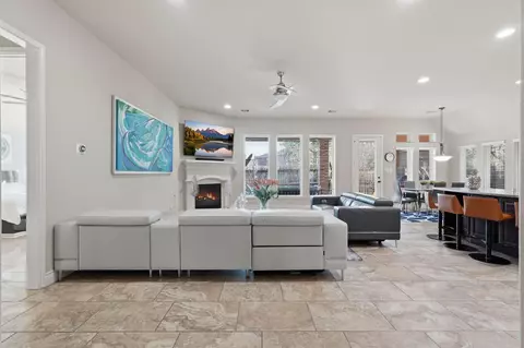 Other - 127 Deerchase Dr, Conroe, TX 77384 photo 2 of 10