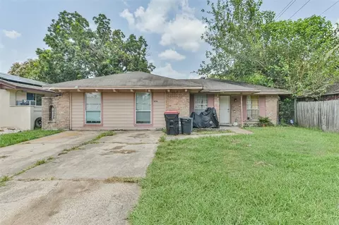 1034 Progreso Dr, Houston, TX 77038 photo 1