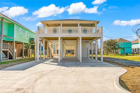 955 Wommack, Crystal Beach, TX 77650