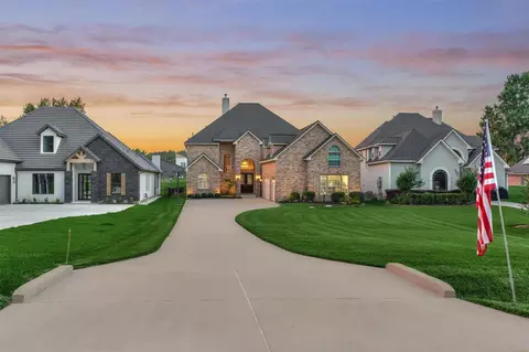 11452 Grand Pine Dr, Montgomery, TX 77356