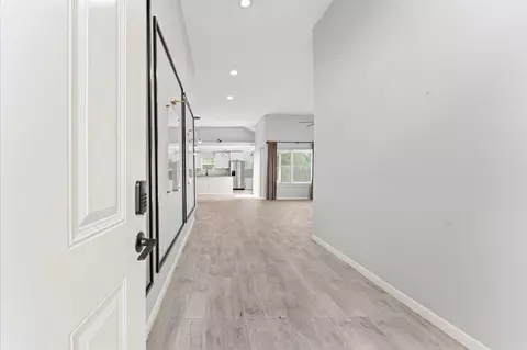 7810 Poitiers Dr, Houston, TX 77071
