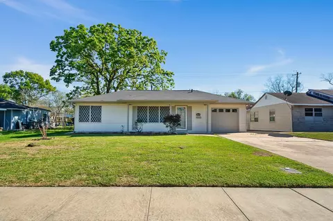 1218 Gary Ave, Pasadena, TX 77502
