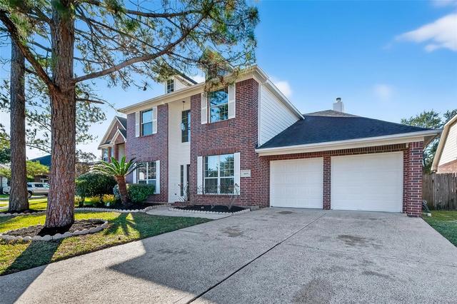 3618 Miraglen Dr, Pearland, TX 77584