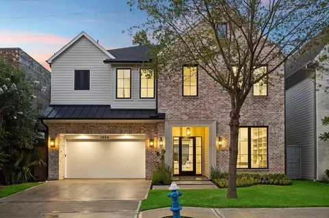 1204 W Drew St, Houston, TX 77006
