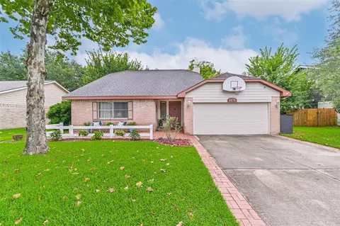 115 Lazy Hollow Dr, League City, TX 77573