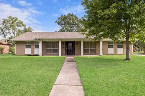 4610 Hardwood Ln, Beaumont, TX 77706