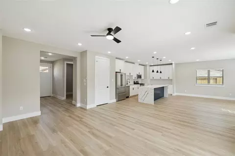 Living - 2602 Martinas Ct, Spring, TX 77388 photo 2 of 2