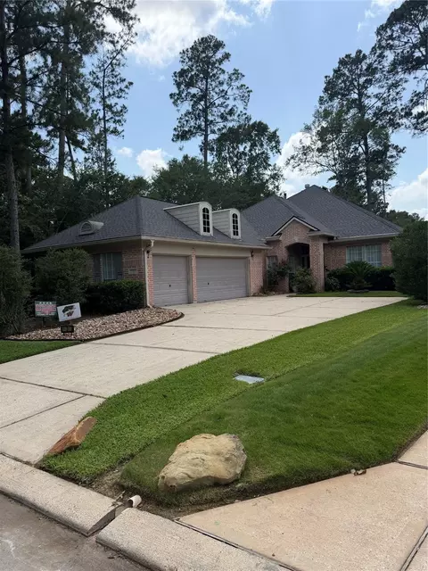 3 Rockledge Dr, The Woodlands, TX 77382