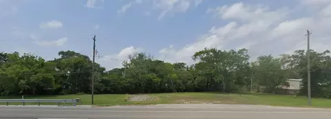 9122 Highway 6, Hitchcock, TX 77563