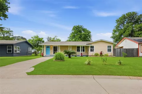 1422 Wayside Dr, Texas City, TX 77590