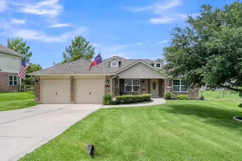 327 Cape Conroe Dr, Montgomery, TX 77356