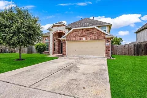 1805 Majestic Oak Dr, Pearland, TX 77581
