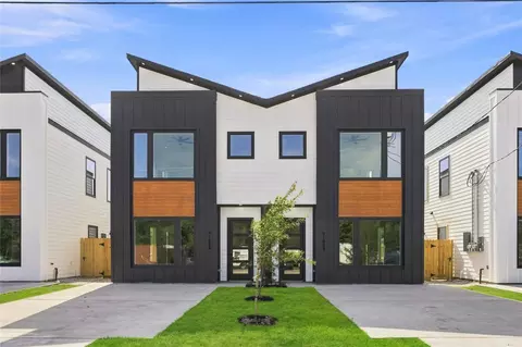 9108 Coffee St #A-B, Houston, TX 77033