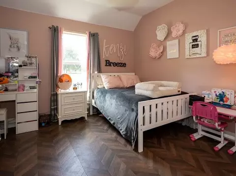 Bedroom - 1114 Wagon Rd, Wallis, TX 77485 photo 5 of 7