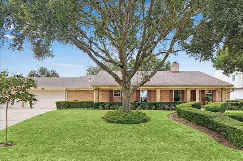 9110 Cliffwood Dr, Houston, TX 77096