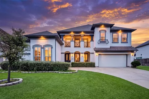 5602 King Plains Creek Ln, Sugar Land, TX 77479