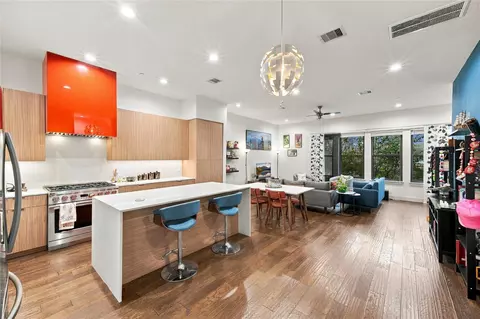 2422 Navigation Blvd #F, Houston, TX 77003
