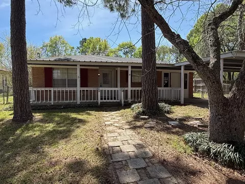 432 Young St, Livingston, TX 77351
