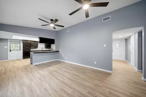 Living - 104 Rankin Rd, Trinity, TX 75862 photo 3 of 4
