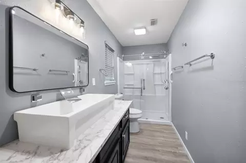 Bath - 104 Rankin Rd, Trinity, TX 75862 photo 3 of 4