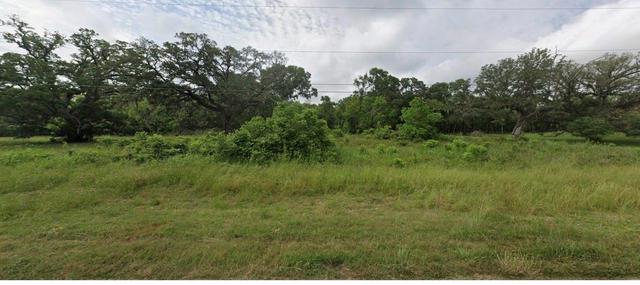 592 Pony Trl, Angleton, TX 77515