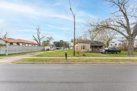6415 Knox St, Houston, TX 77091