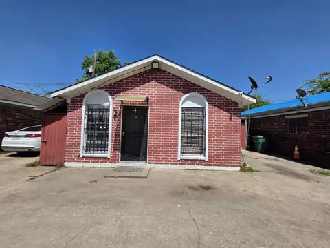 2415 W Little York Rd #D, Houston, TX 77091
