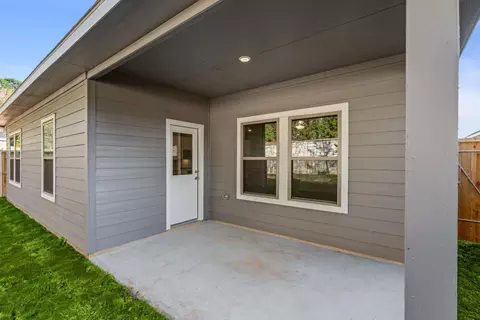 Exterior - 12068 Moonlight Path Dr, Conroe, TX 77304 photo 2 of 4