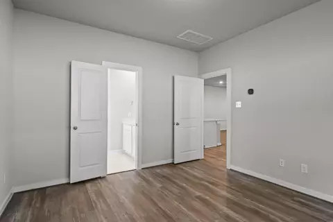 Bedroom - 12068 Moonlight Path Dr, Conroe, TX 77304 photo 4 of 5