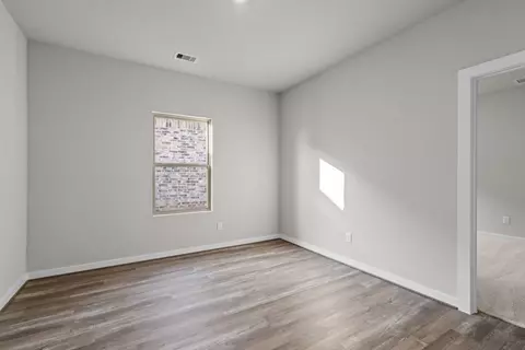 Bedroom - 12068 Moonlight Path Dr, Conroe, TX 77304 photo 5 of 5