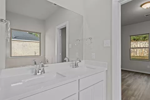 Bath - 12068 Moonlight Path Dr, Conroe, TX 77304 photo 1 of 3