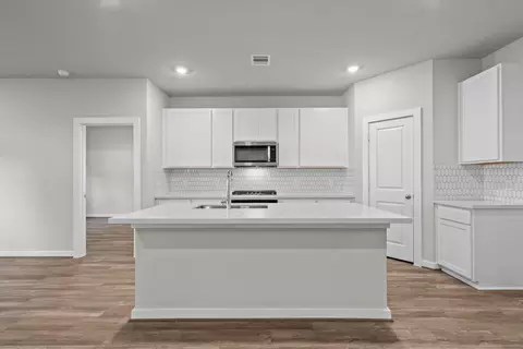 Kitchen - 12068 Moonlight Path Dr, Conroe, TX 77304 photo 5 of 5