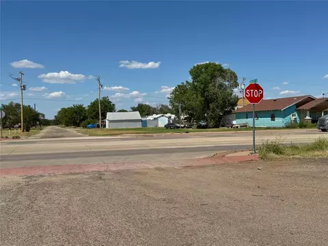 401 Avenue F NE, Childress, TX 79201