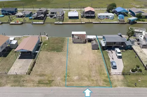1090 County Road 209, Sargent, TX 77414