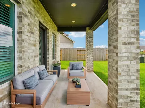 Exterior - 2823 Clapbread Ln, Rosenberg, TX 77471 photo 3 of 4