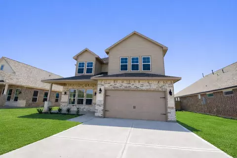 126 Comal Dr, Baytown, TX 77523
