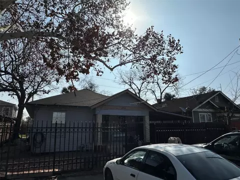 3922 Jefferson St, Houston, TX 77003