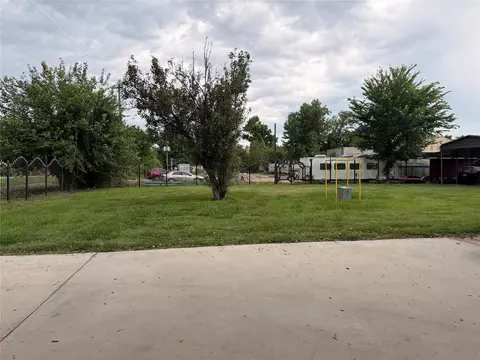 924 Hill Rd, Houston, TX 77037